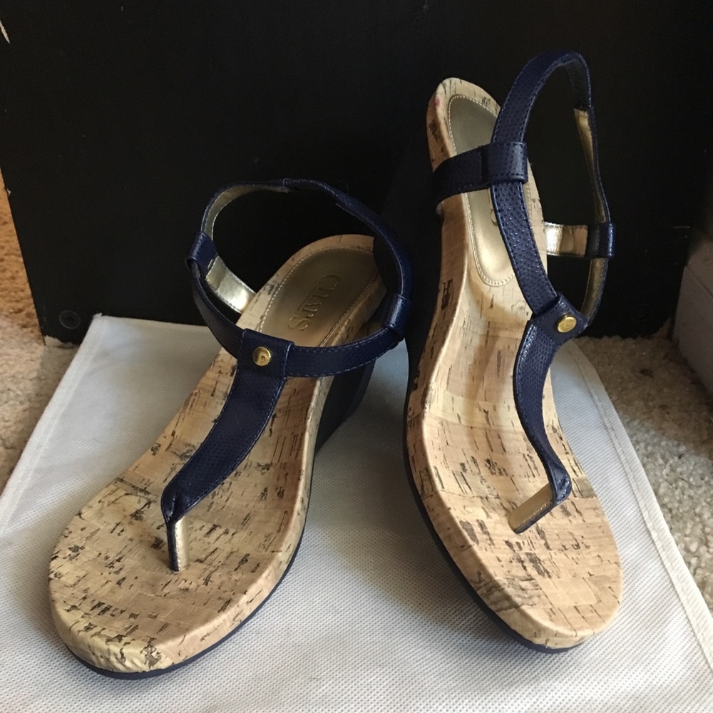 Chaps Raevyn Size 8 Sandal Heels NWOT Navy Blue